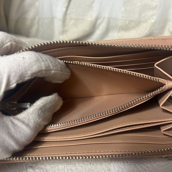 NEW - COACH PILLOW QUILTING ACCORDIAN ZIPPER NAPPA NUDE CREAM LEATHER WALLET - Picture 11 of 16